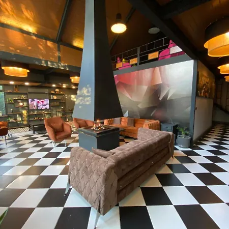 Peri Hotel 4*