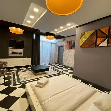 Hotel Peri
